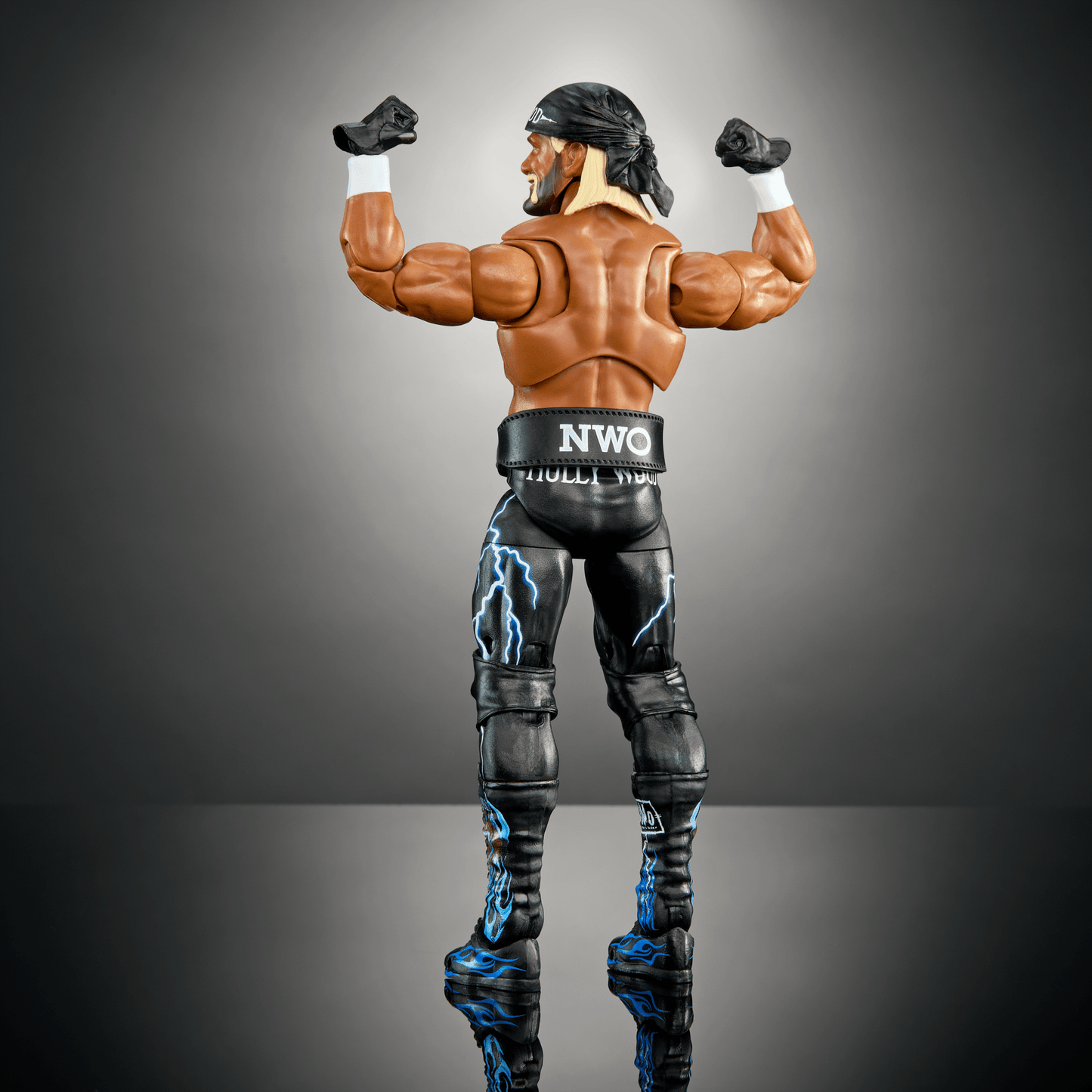 WWE Ultimate Edition “Hollywood” Hulk Hogan Action Figure & Accessories Set, 6-Inch Collectible