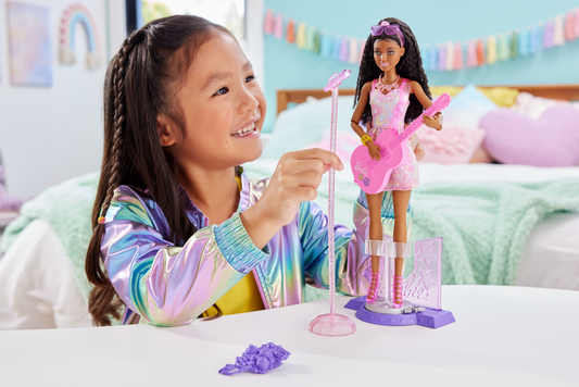 Barbie Carrières 65Anniversaire Vedette Pop et 10Accessoires