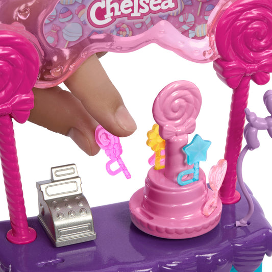 Barbie Poupée Chelsea et Kiosque à Sucettes et Bonbons, 10Éléments