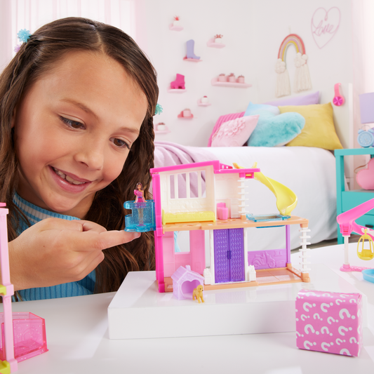 Barbie Mini Barbieland Coffrets Maison de Poupée, Poupée 3,81 Cm