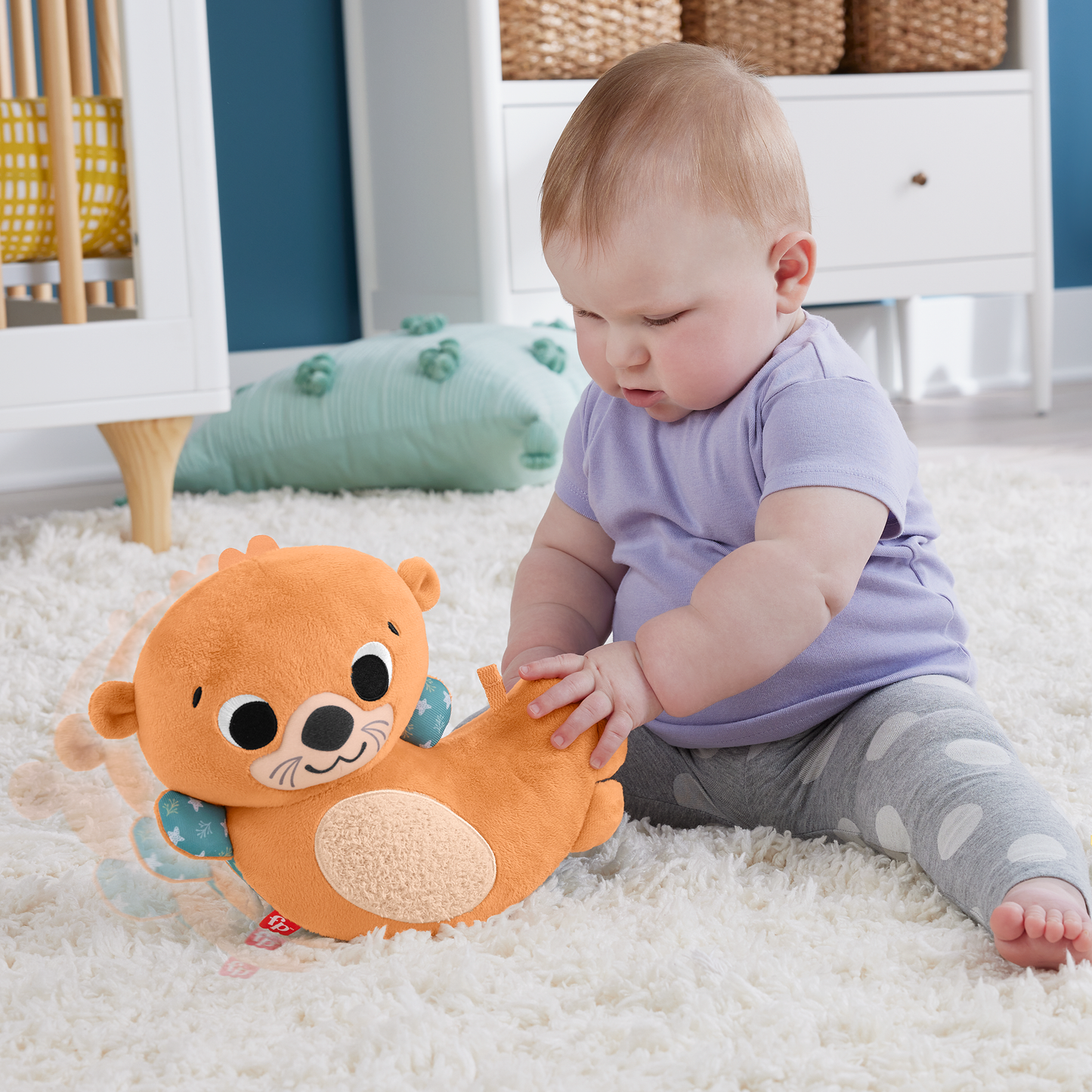 Fisher-Price Peluche Loutre Basculante de Jeu Sur Le Ventre2 en 1