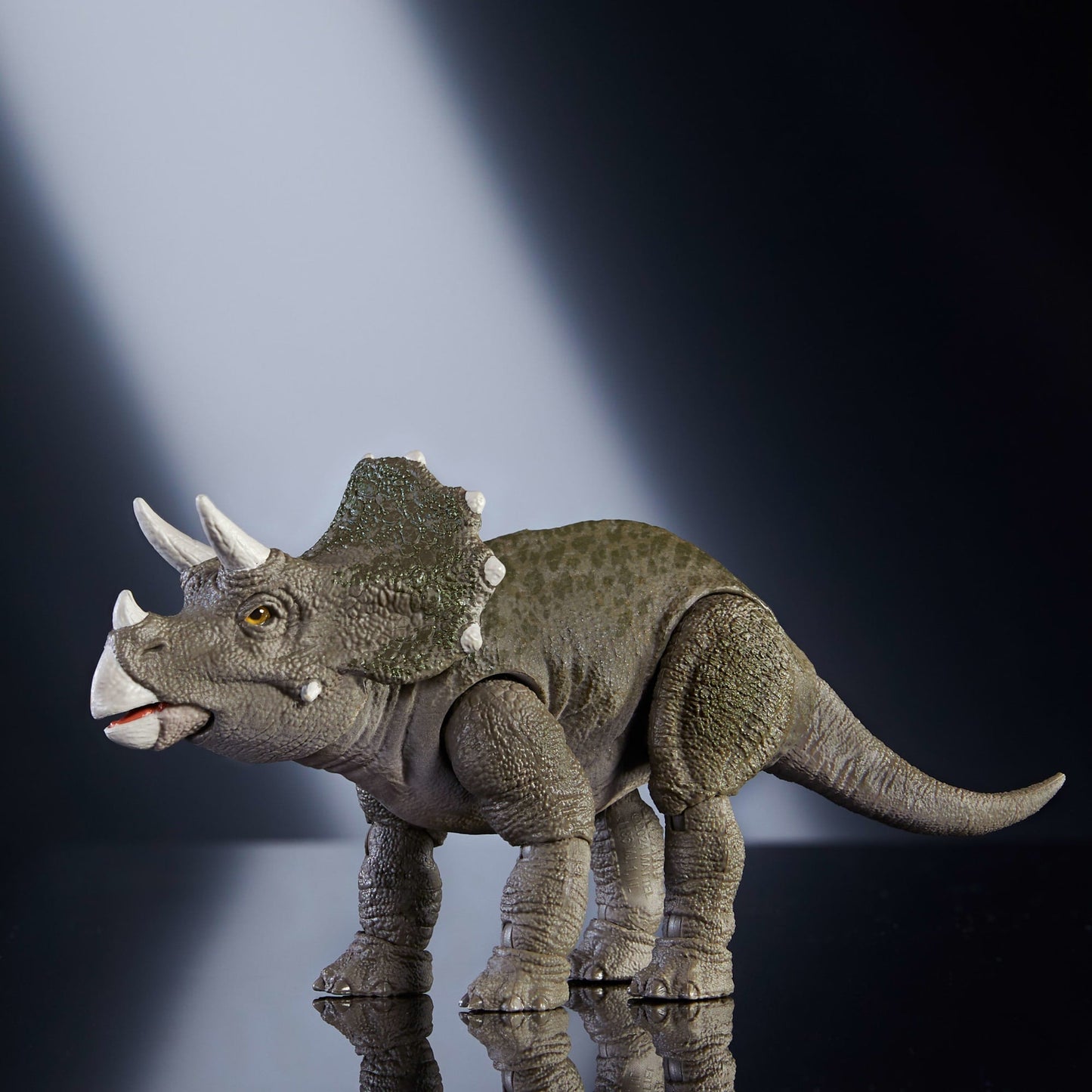 Jurassic World Dinossauro de Brinquedo Triceratops Juvenil
