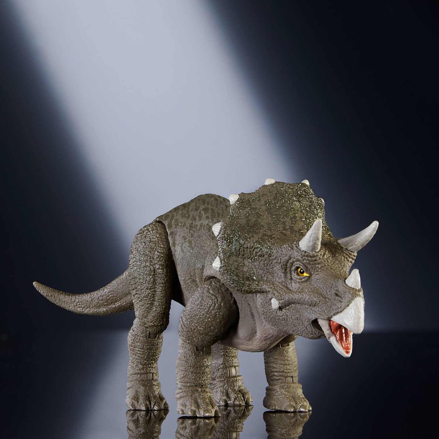 Jurassic World Hammond Collection Figura de Acción Triceratops Juvenil