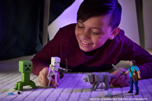 Minecraft Skeleton Action Figure & Accessories, 4-Inch Toy Set Inspired By A Minecraft Movie