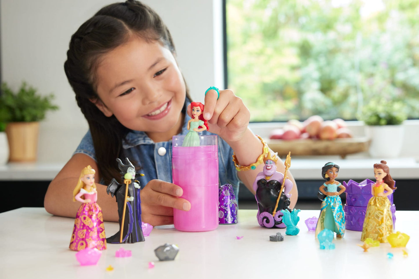 Princesses Disney  Royauté Color Reveal  Princesse Ou Méchante