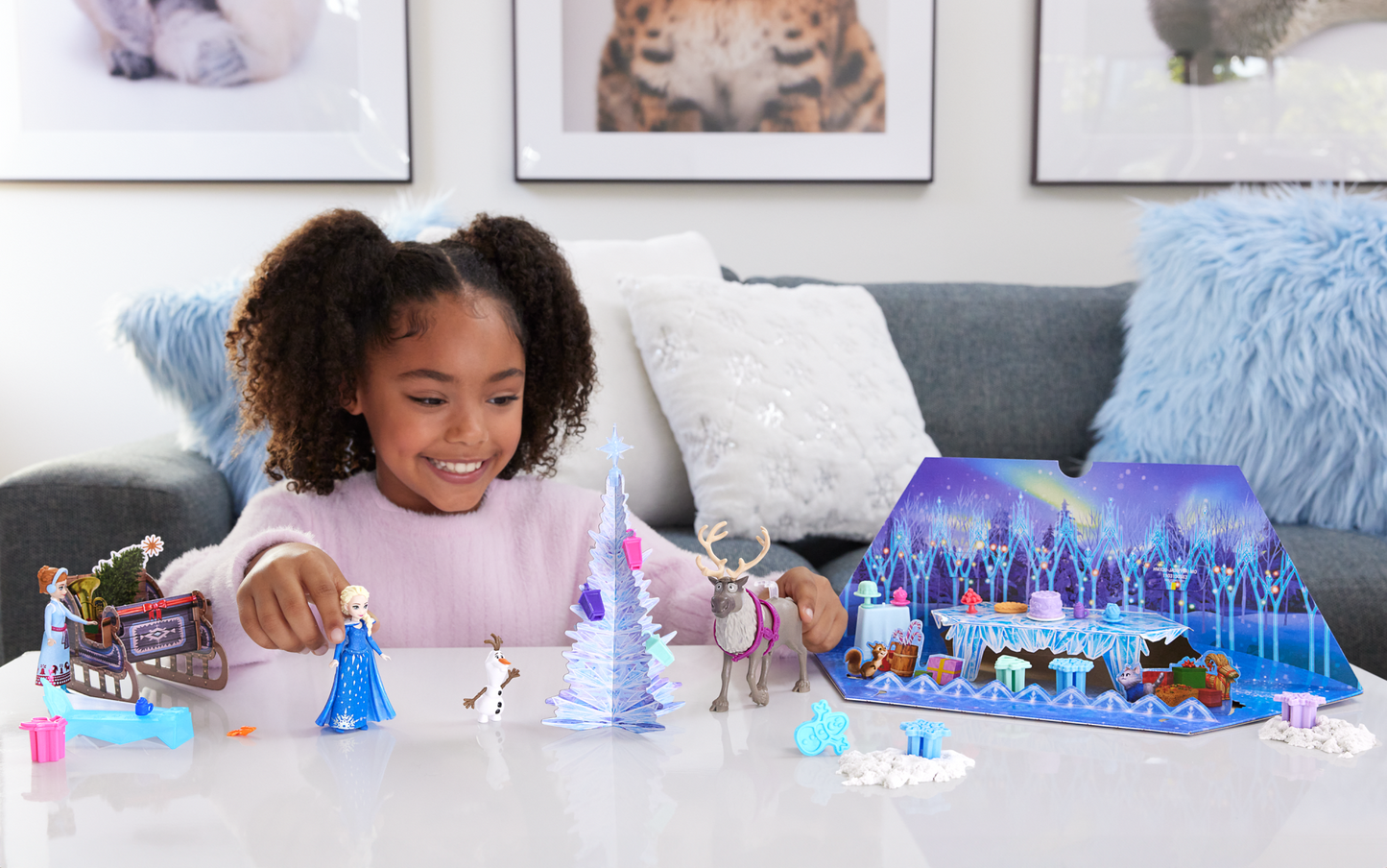 Disney Frozen 2025 Advent Calendar With 24 Days Of Surprise Toys, Including Anna & Elsa Small Dolls