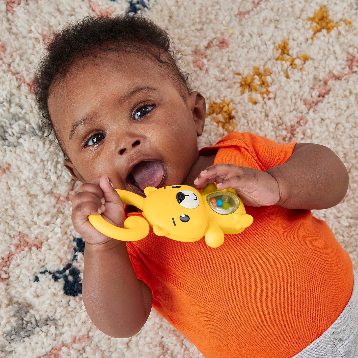Fisher-Price Baby Sonaja para Bebés Sensimals Nutria