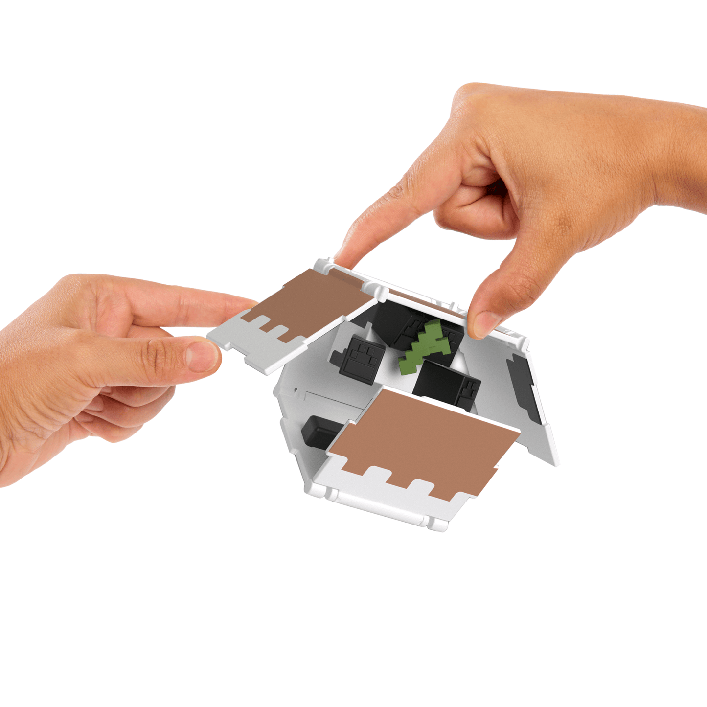Minecraft Flippin’ Figs Figures Collection, 2-in-1 Fidget Play, 3.75-in Scale & Pixelated Design (Characters May Vary)