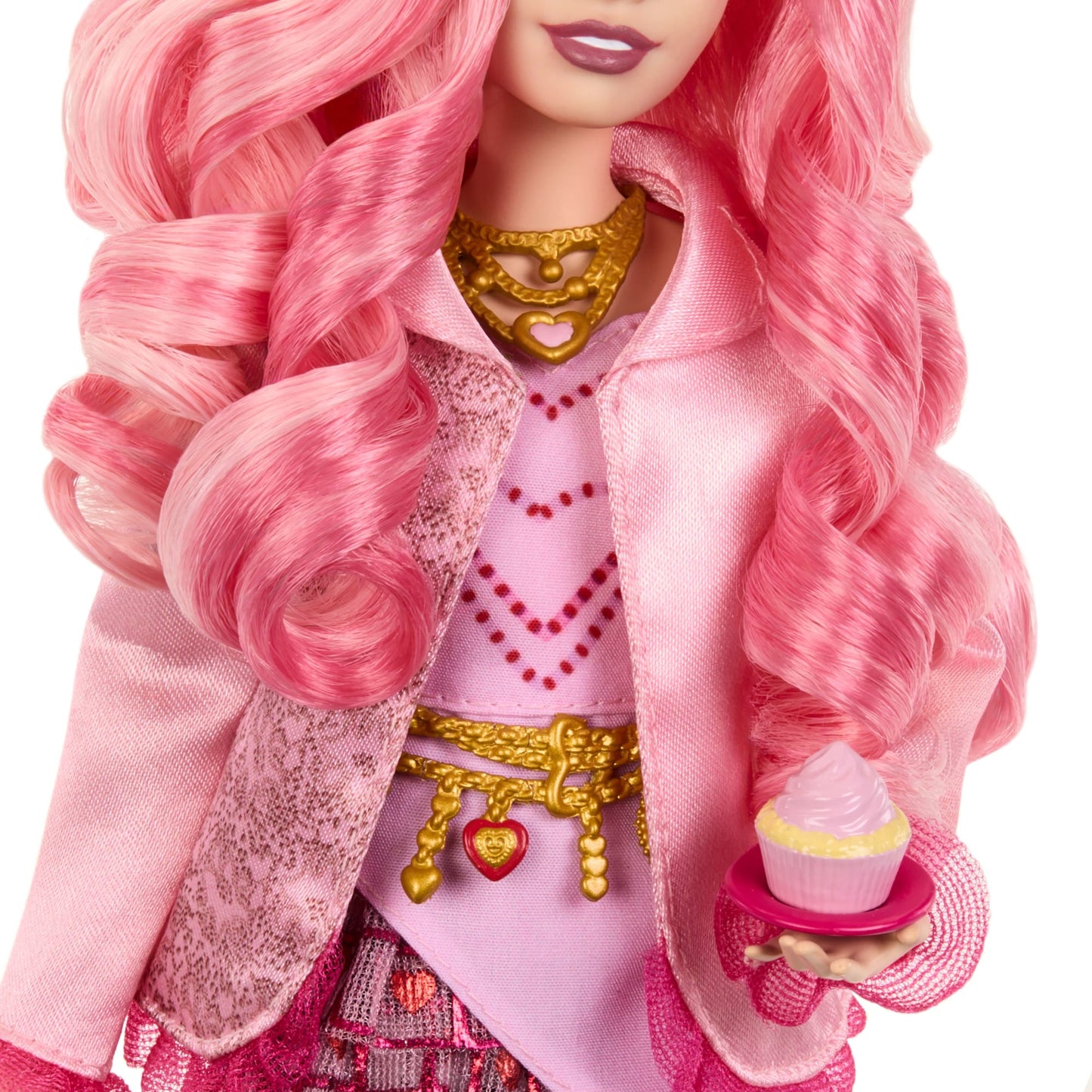 Disney descendants: The Rise Of Red  Bridget, Jeune Reine de Cur
