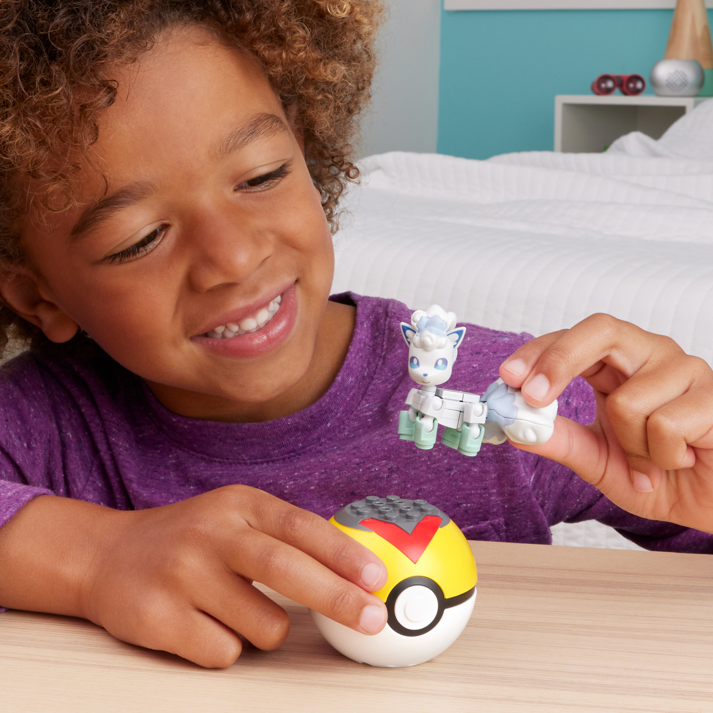 Mega  Pokémon  Figurine Articulée  Goupix D’Alola, 28Pièces