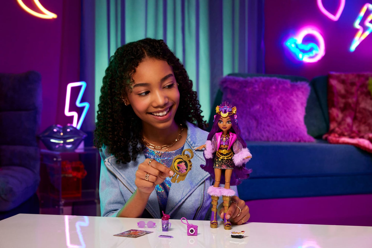 Monster High-Poupée Clawdeen Wolf Avec Tenue Pour Le Monster Fest