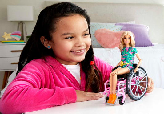Barbie Doll And Accessory #165