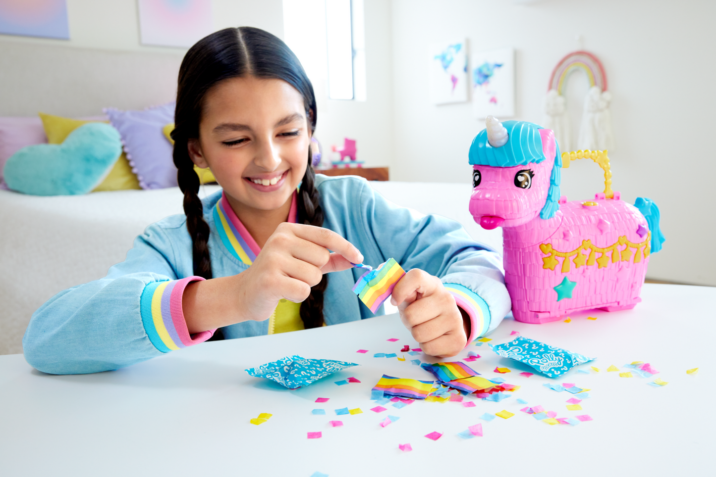 Polly Pocket Unicorn Partyland Playset With 2 Micro Dolls, Pets & 25+ Surprise Accessories, Birthday Celebration With Hot AIr Balloon Ride