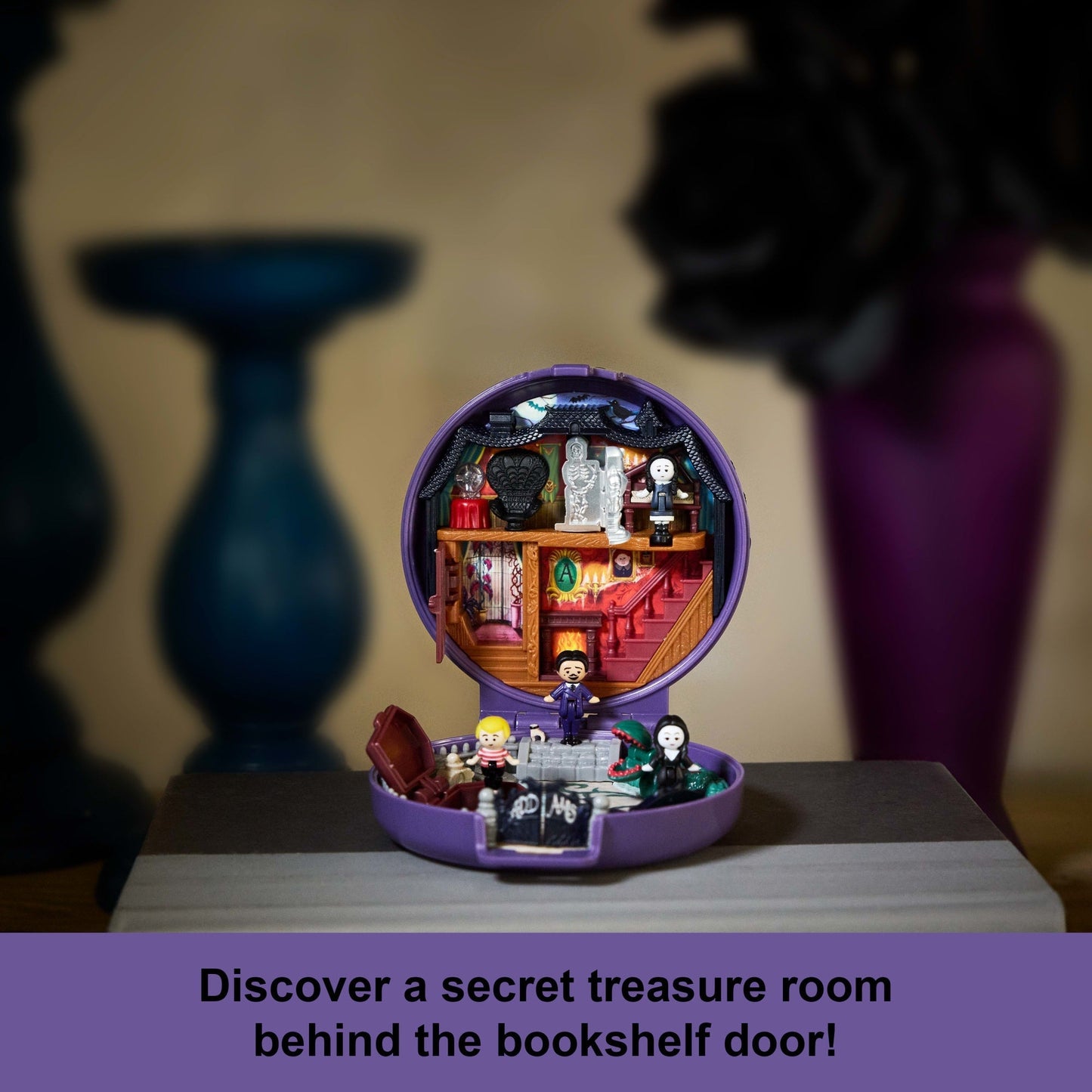 Polly Pocket Collector The Addams Family Compact, Special Edition Dolls And Playset