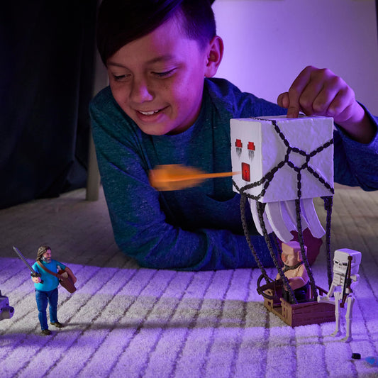 Minecraft – Coffret Figurines Artic. – Ghast Attaque de Boules de Feu