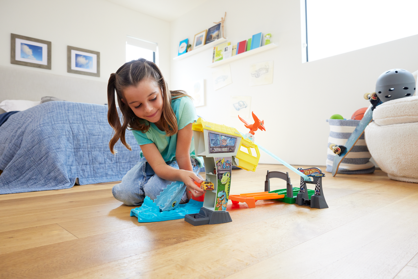 Hot Wheels  Racerverse  Jurassic World  La Course de Blue Le Raptor