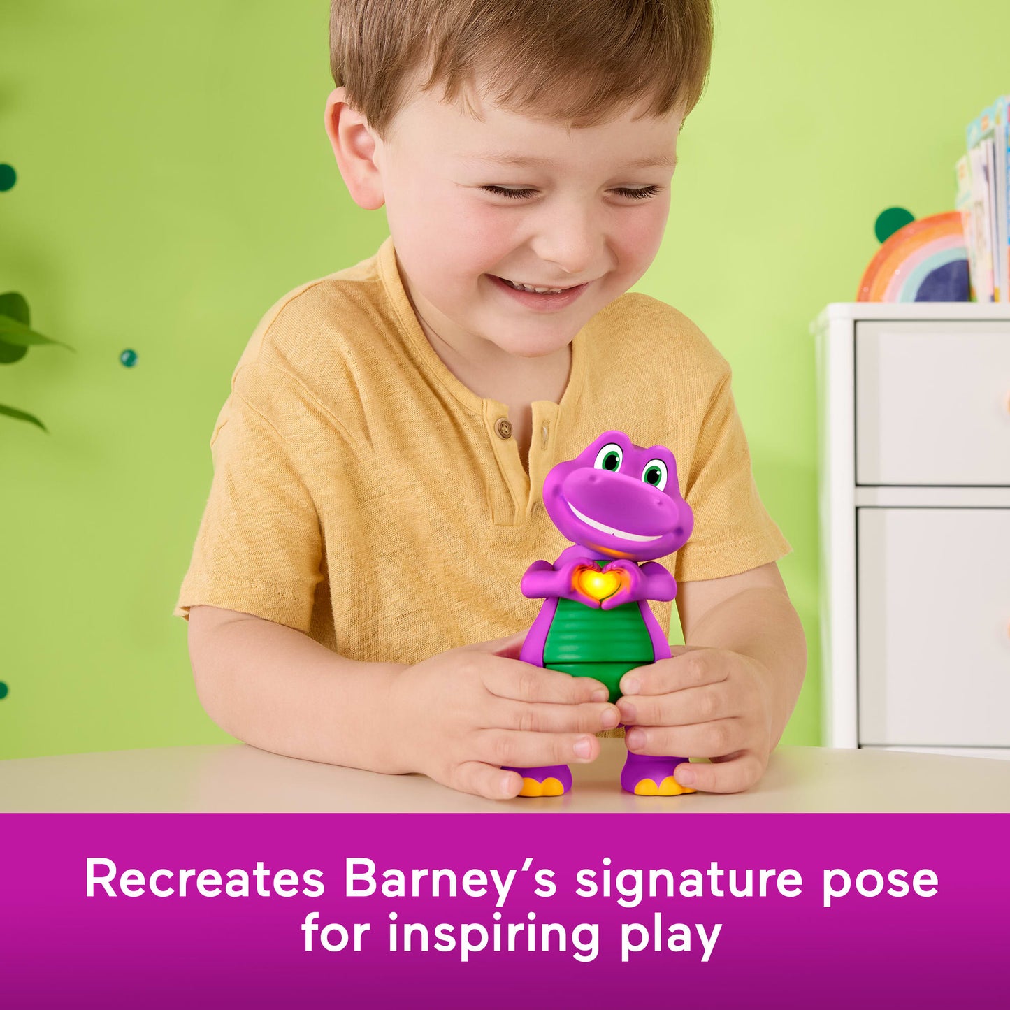 Fisher-Price Barney's World Heart Hands Barney Toy Figure With Music & Lights For Kids