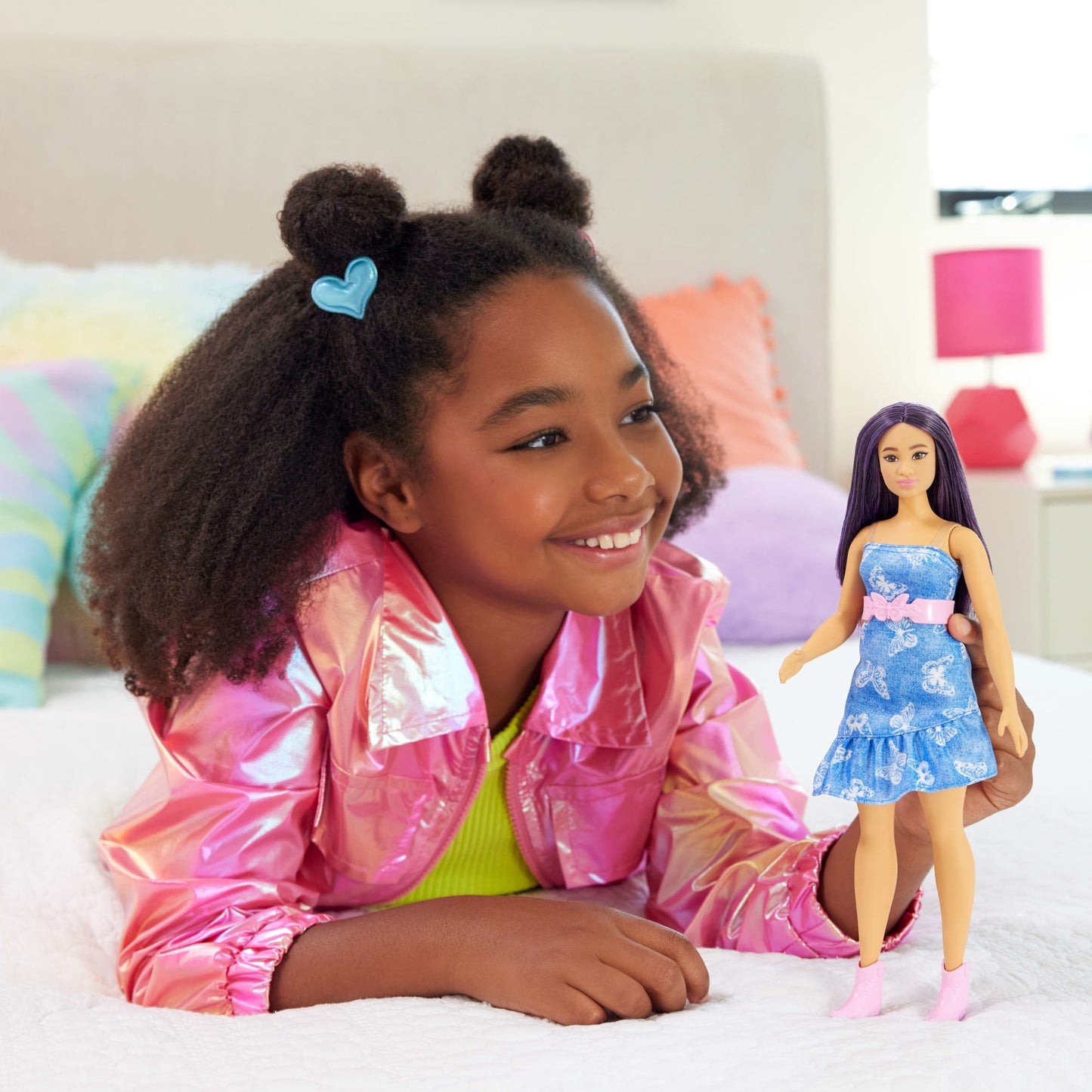 Barbie Fashionista Boneca Vestido de Borboletas e Botas Rosas