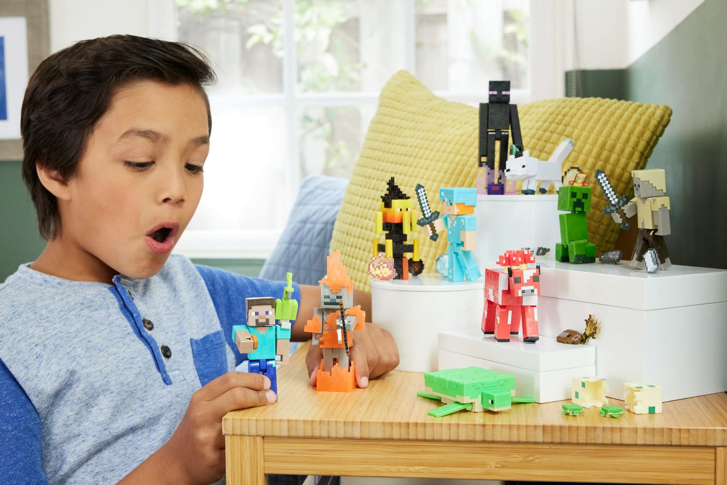 Minecraft Action Figures & Accessories Collection, 3.25-in Scale & Pixelated Design (Characters May Vary)