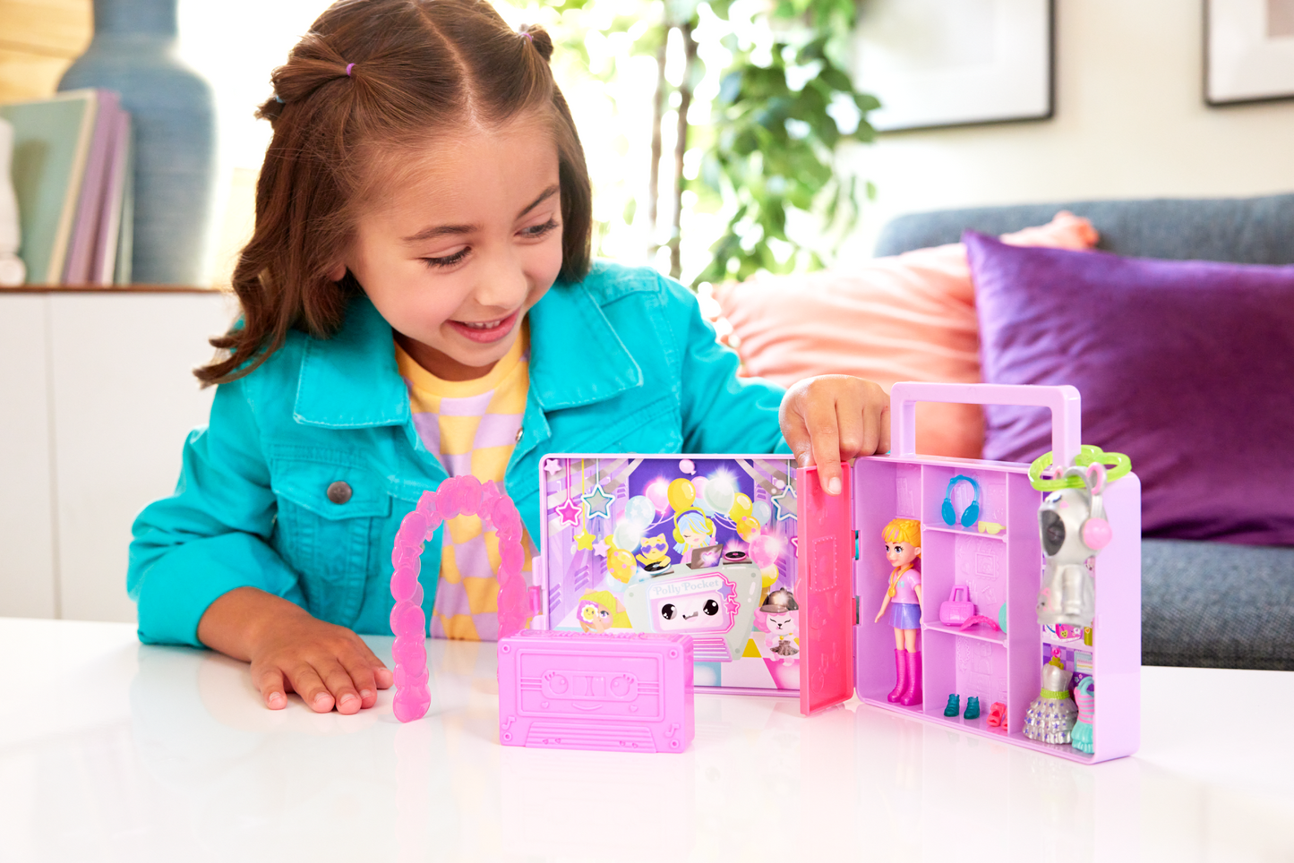 Polly Pocket Coffret de Jeu et Poupée Révélation Tenues Danse Disco