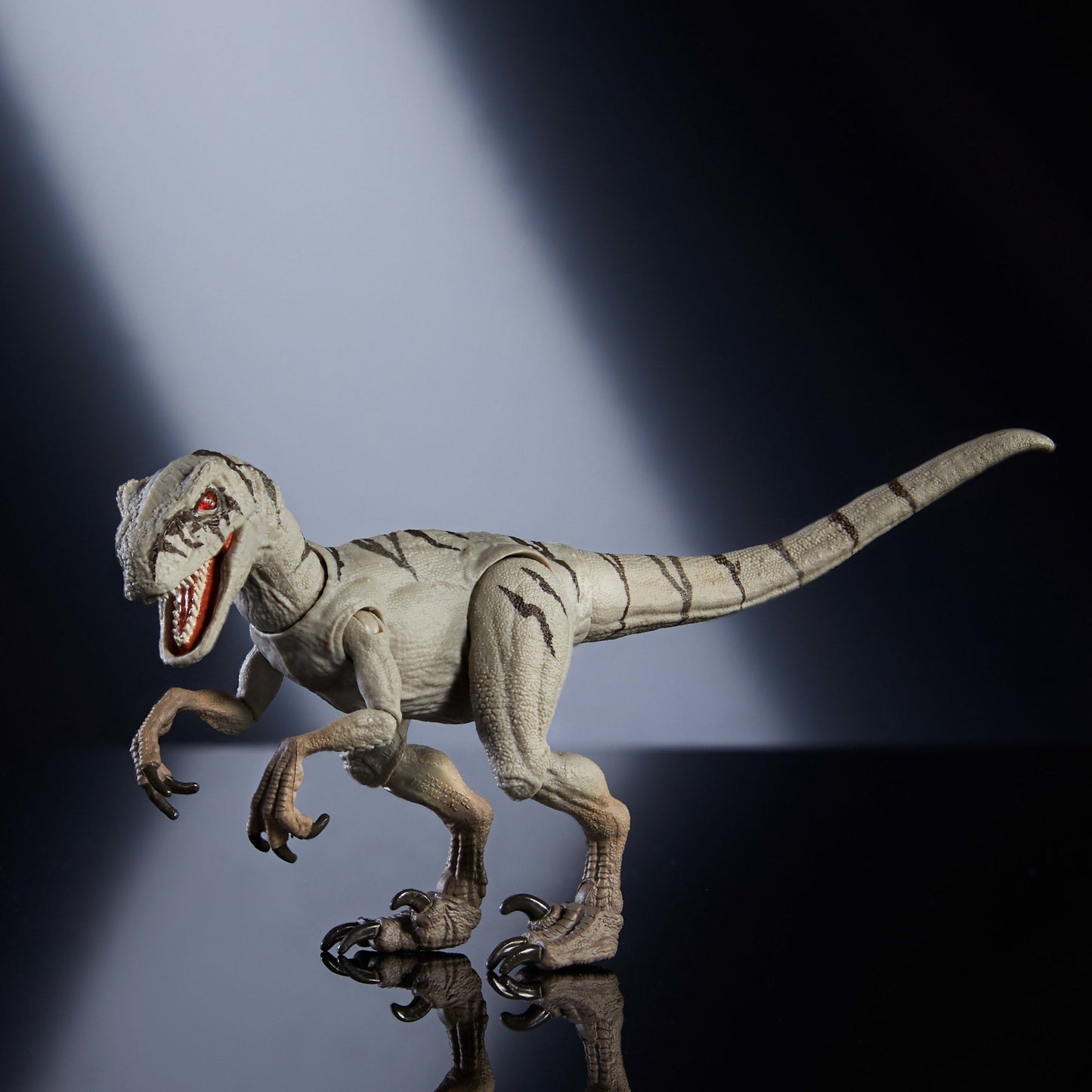 Jurassic World Hammond Collection Figura de Acción Atrociraptor Ghost