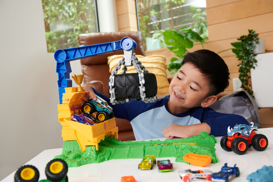 Hw  Monster Trucks  Coffret de Jeu  Défi à Plein Gaz Rhinomite
