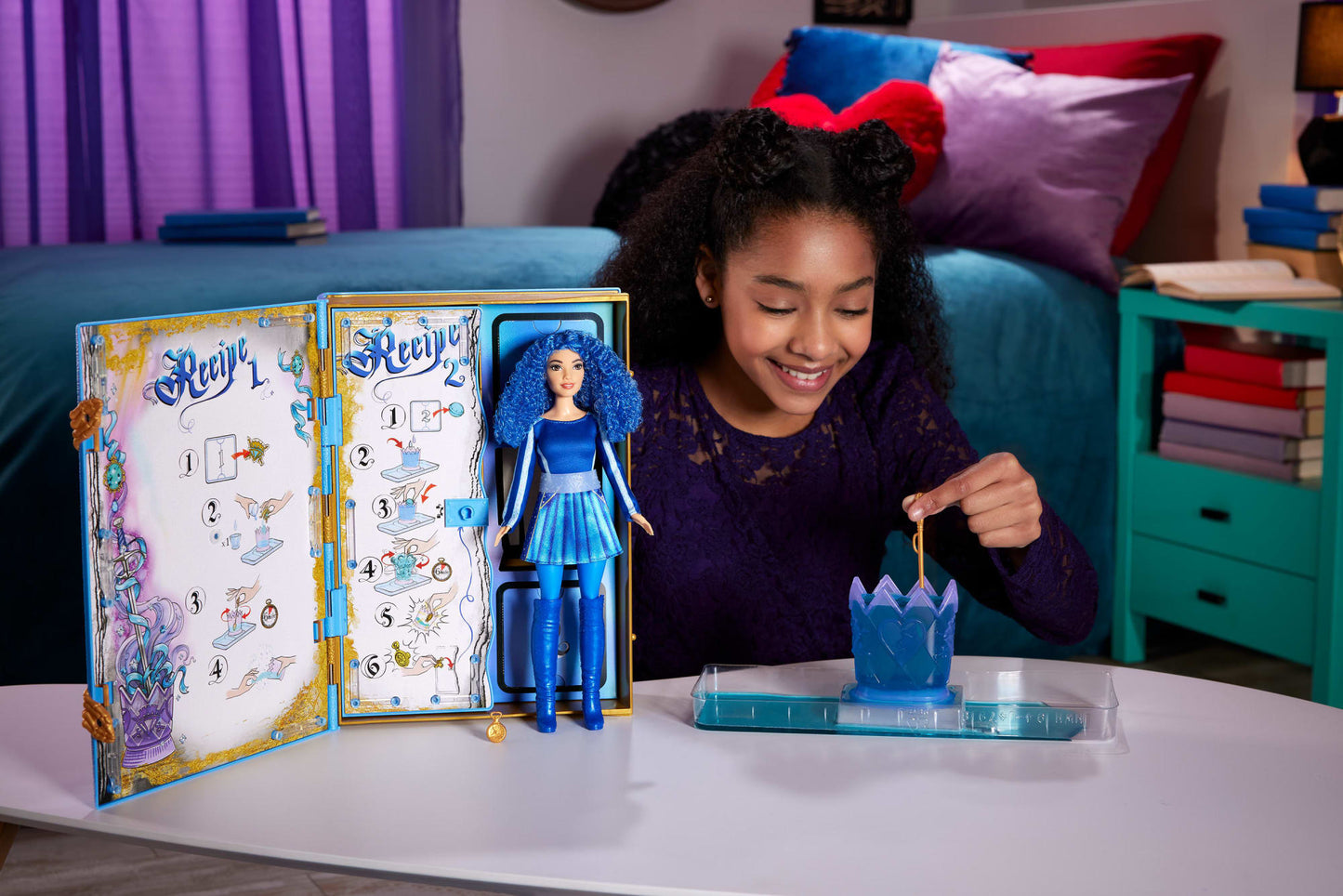 Disney Descendants: The Rise Of Red  The Sorcerer's Cookbook With Doll, Fizz, Slime & Doll Reveal Surprises