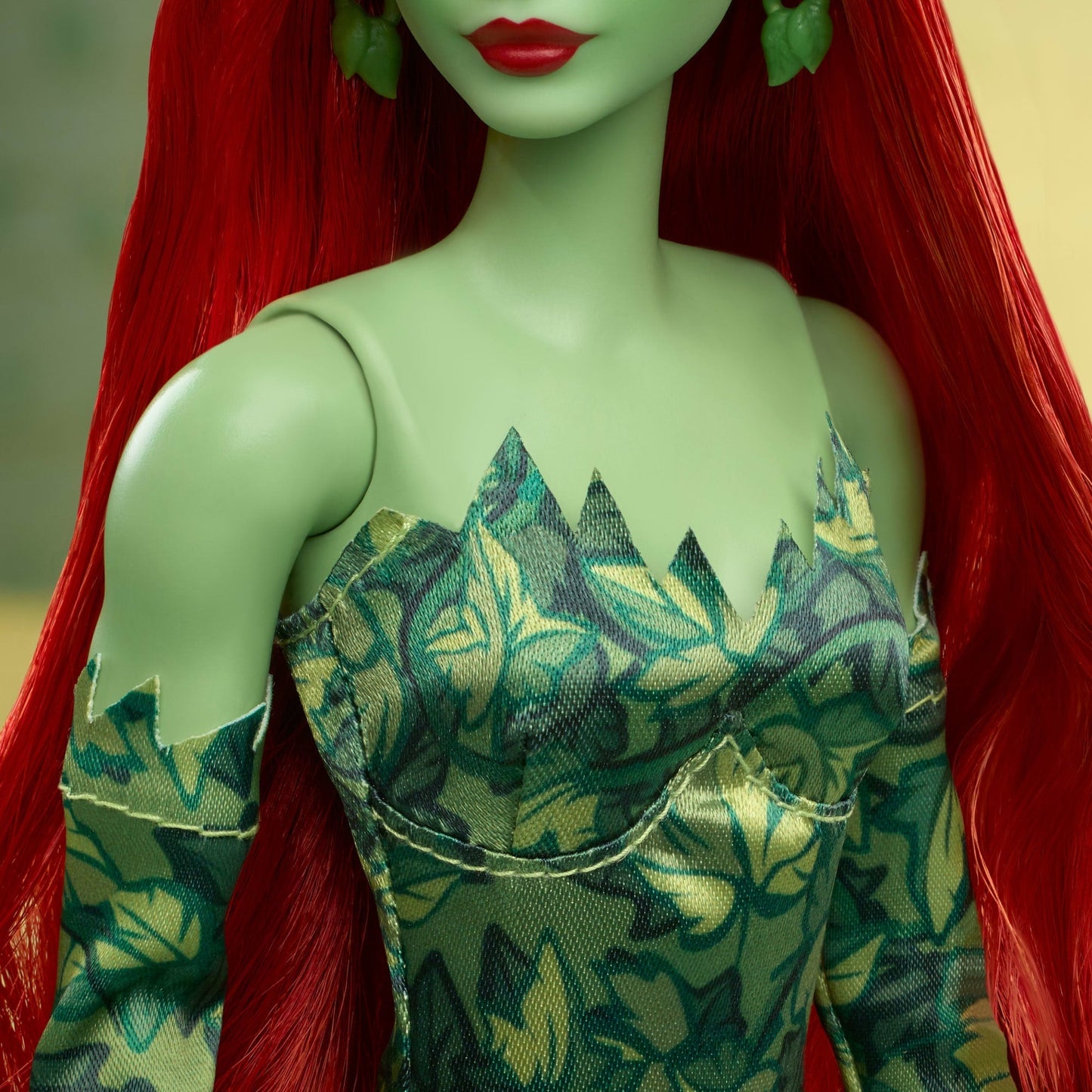 Barbie Signature Poison Ivy Collectible Doll With Posable Body And Iconic Outfit & Accessories