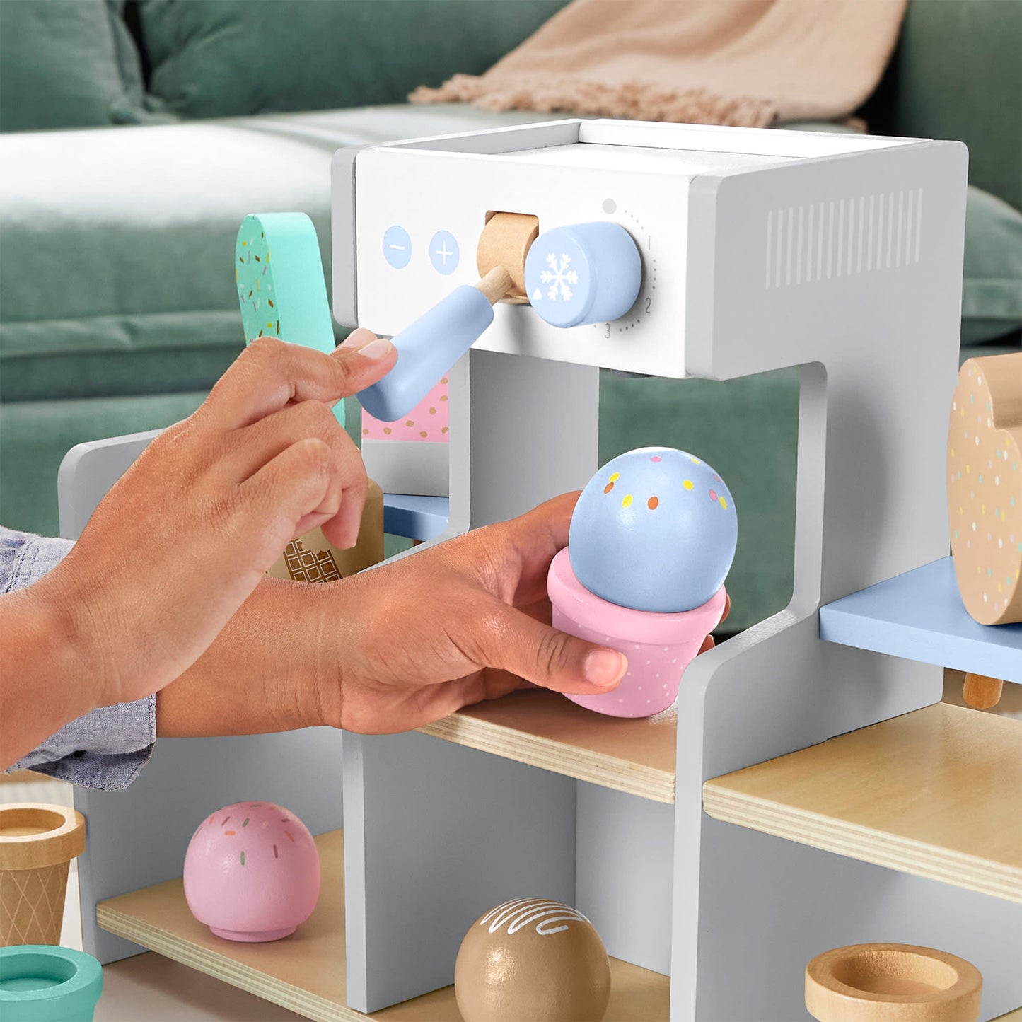 Fisher-Price  Coffret  Bar Laitier en Bois, 18Éléments en Bois