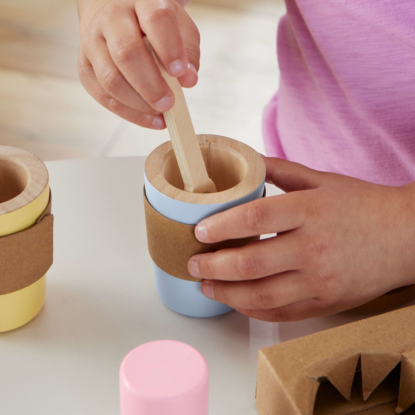 Fisher-Price Brinquedo para Bebês Conjunto Meu Primeiro Cappuccino de Madeira