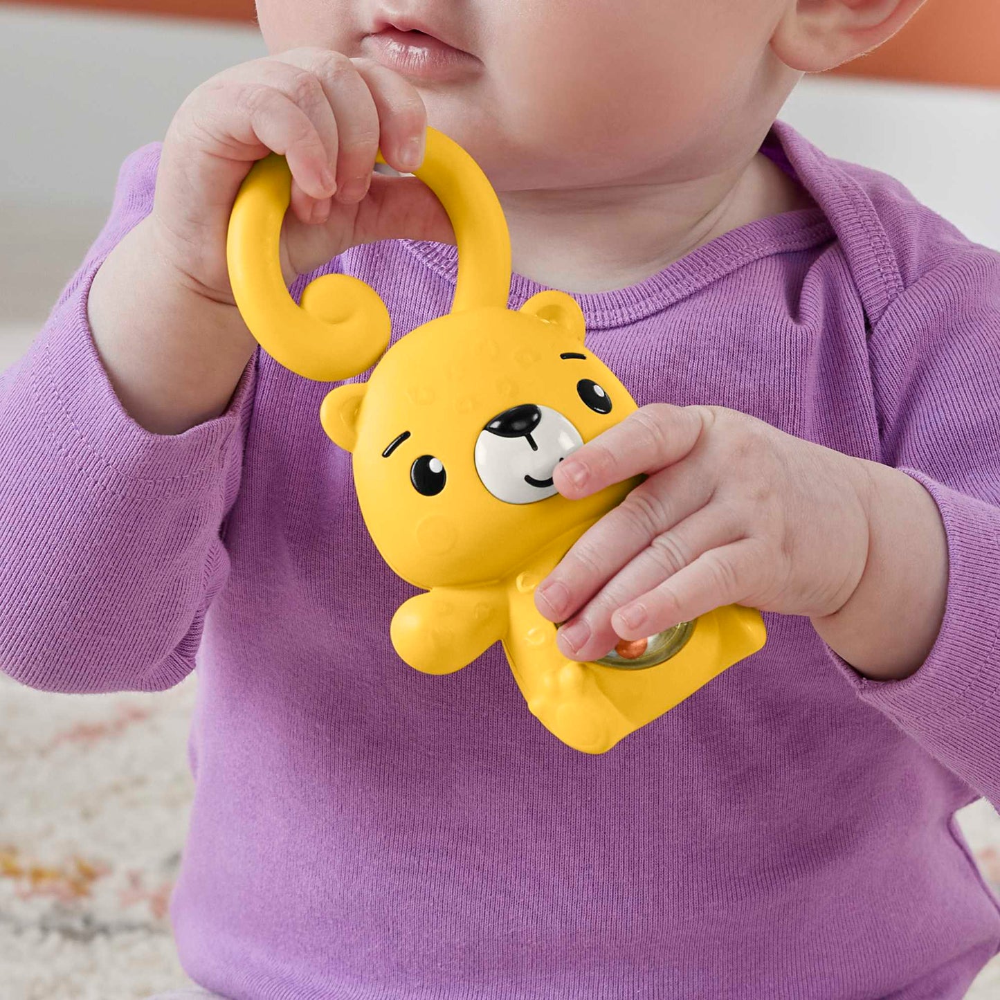 Fisher-Price Baby Sonaja para Bebés Sensimals Nutria