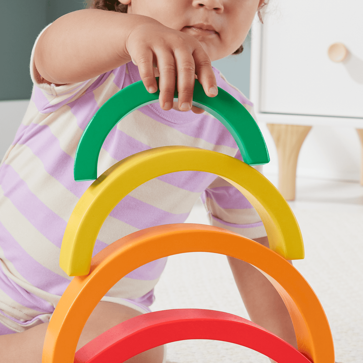 Fisher-Price  Arc-en-Ciel à Empiler en Bois, 6Éléments en Bois